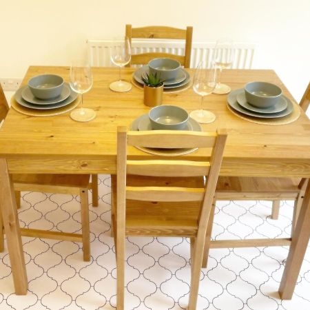 Cosy Family Home - Coventry City Centre - Entire House Eksteriør bilde