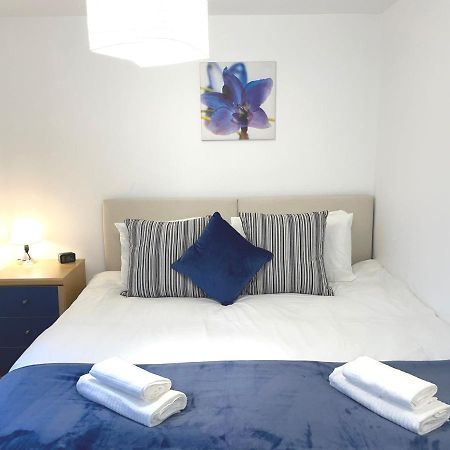 Cosy Family Home - Coventry City Centre - Entire House Eksteriør bilde