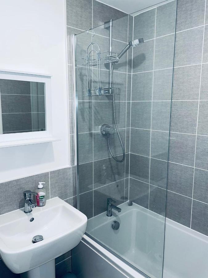 Cosy Family Home - Coventry City Centre - Entire House Eksteriør bilde